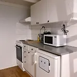 아파트 Nextdoor Host Quiet Work-ready At Kamppi Fast Wifi *