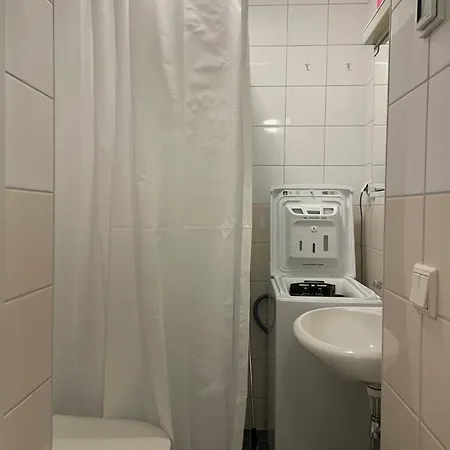 Apartment Nextdoor Host Quiet Work-ready At Kamppi Fast Wifi *