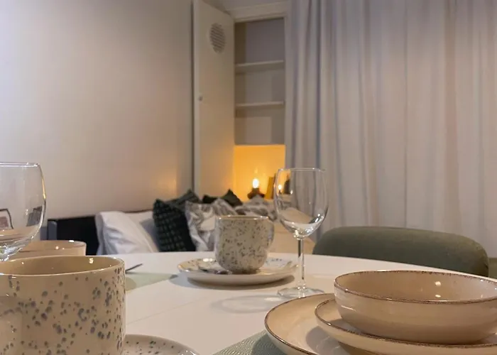 Nextdoor Host Quiet Work-ready At Kamppi Fast Wifi