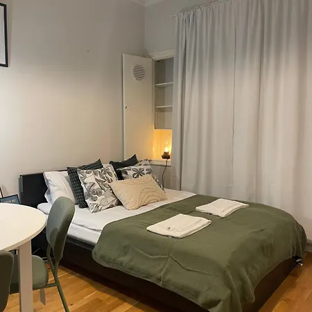 Nextdoor Host Quiet Work-ready At Kamppi Fast Wifi *